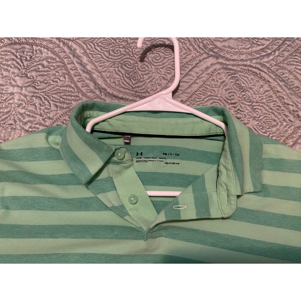 Men’s underarmour Green stripe polo shirt - Picture 3 of 5